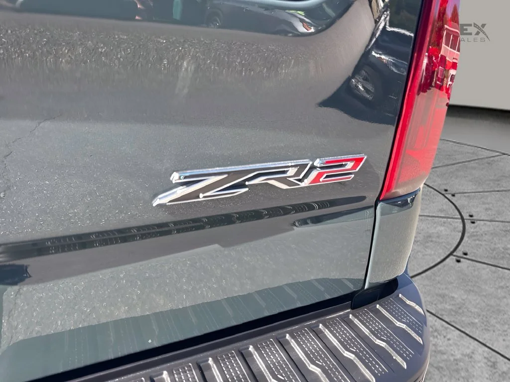 Used 2026 Gray Chevrolet ZR2 image 31