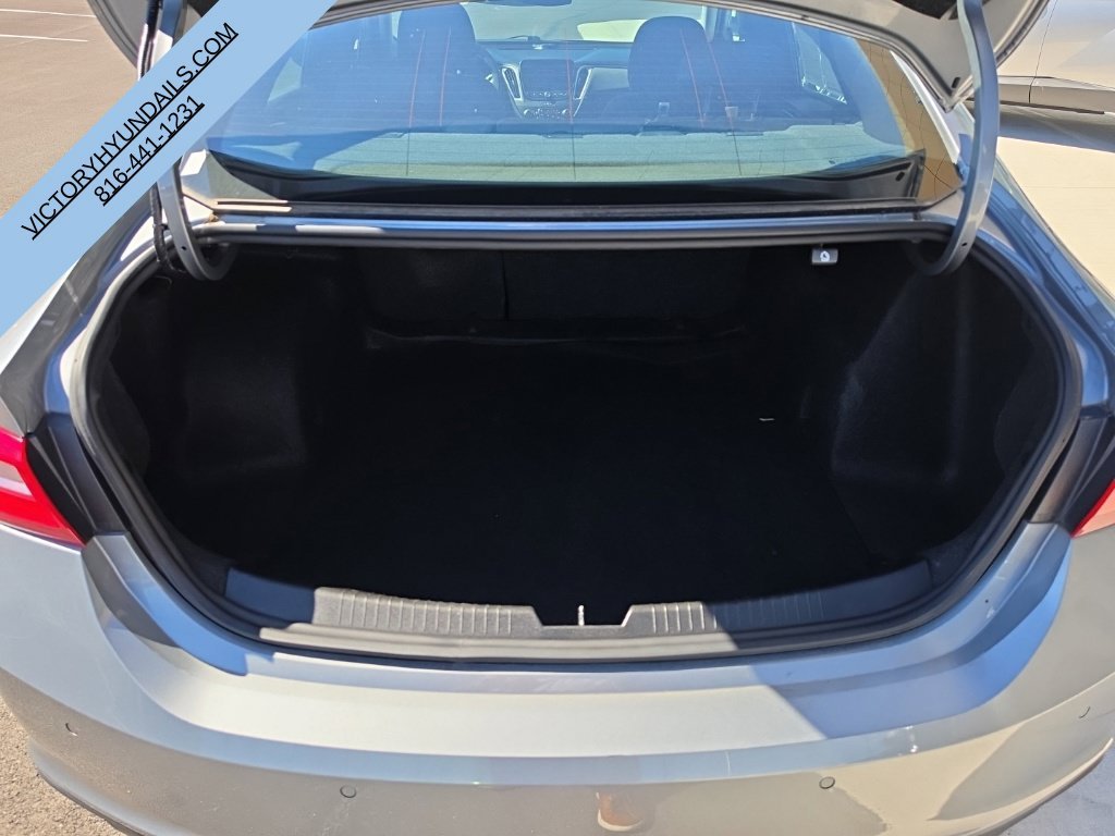 Used 2024 Gray Chevrolet LT image 29