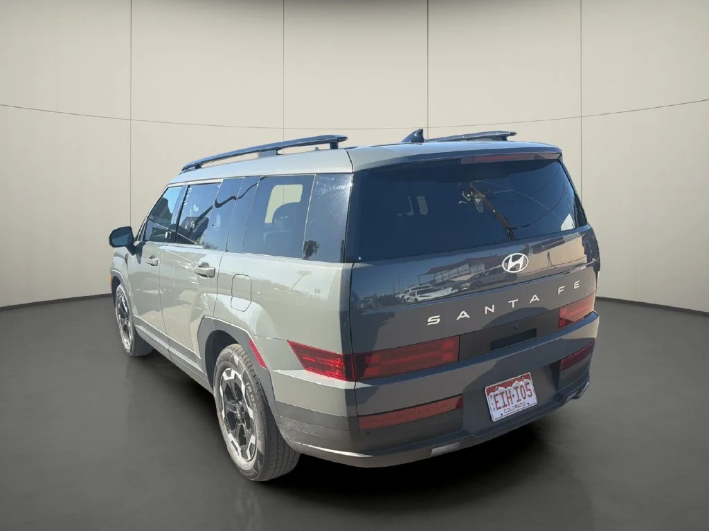 Used 2025 Gray Hyundai SEL image 5