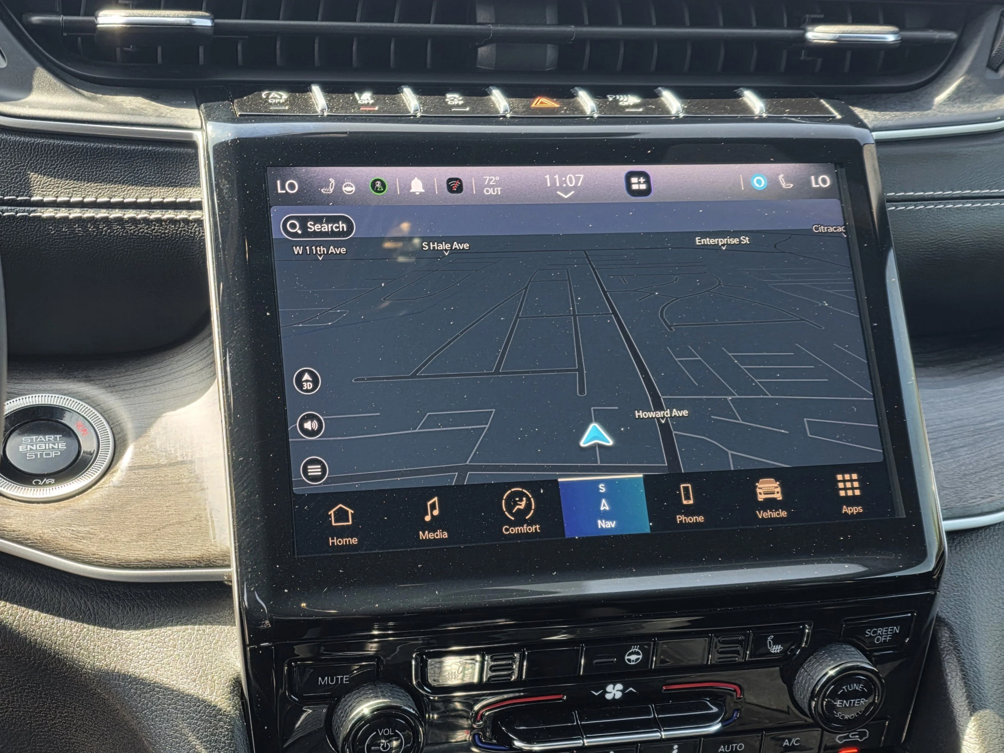 Used 2024 Diamond Black Jeep Limited image 17