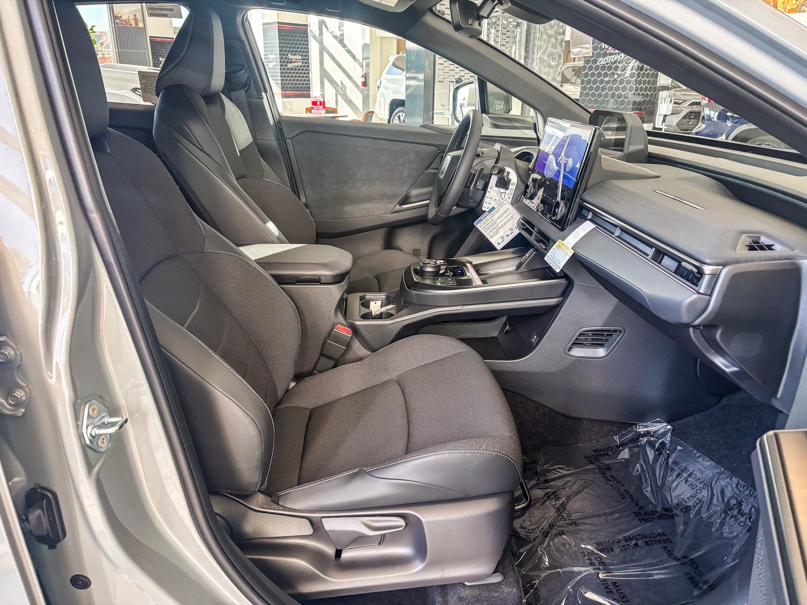 New 2026 Wind Chill Pearl <sup>1</sup> Toyota  SE image 18