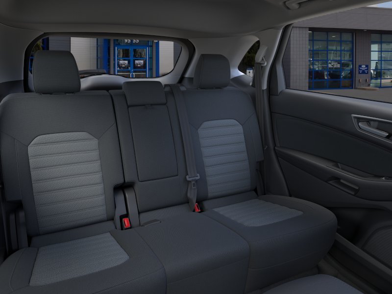 New 2024 Oxford White Ford SE image 11