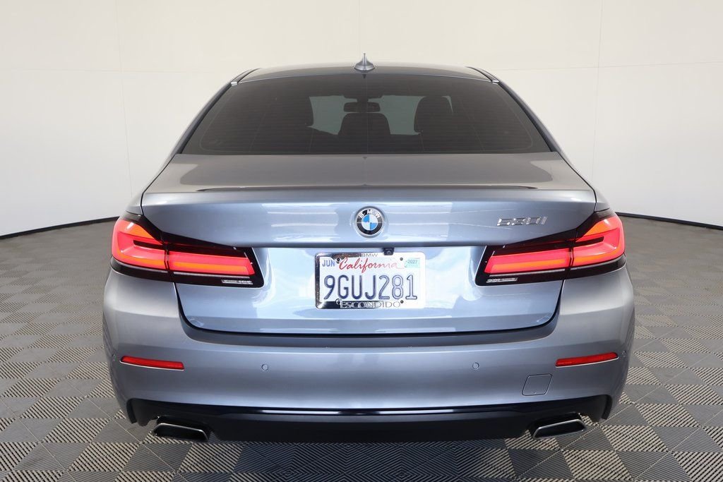 Used 2022 Bluestone Metallic BMW 530i image 5