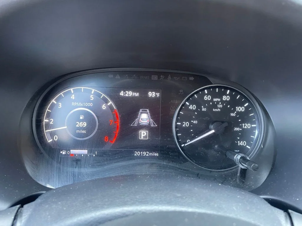 Certified Used 2024 White Nissan SR image 7