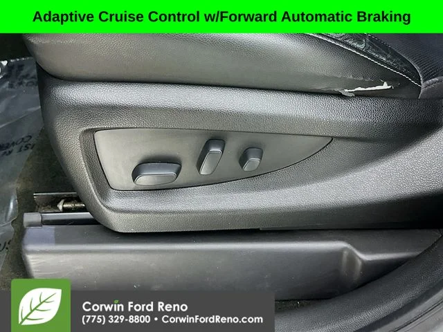 Used 2018 White Frost Tri-Coat GMC SLT image 19