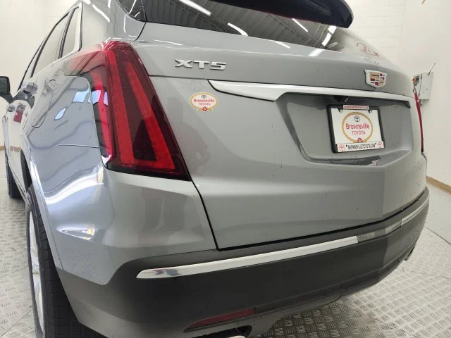 Used 2024 Silver Cadillac Luxury image 18