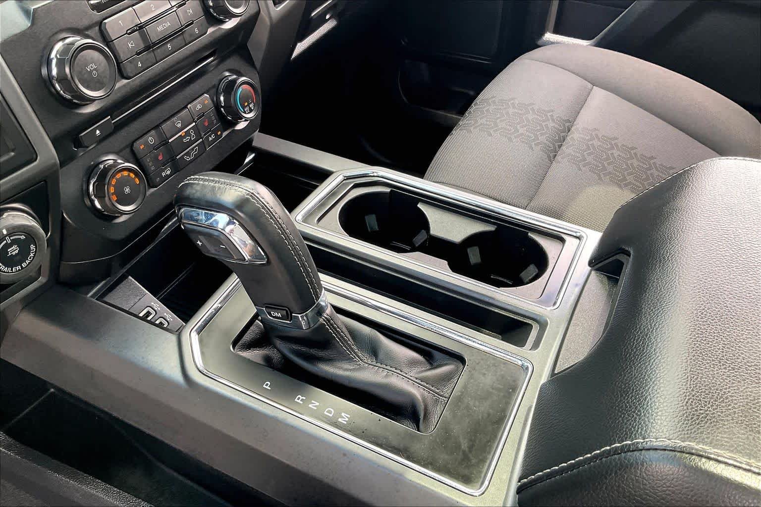 Used 2018 Oxford White Ford XLT image 17