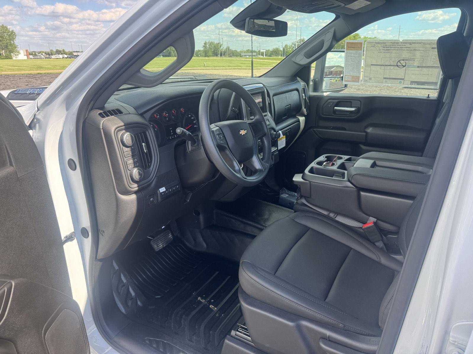 New 2026 Summit White Chevrolet Work Truck image 9