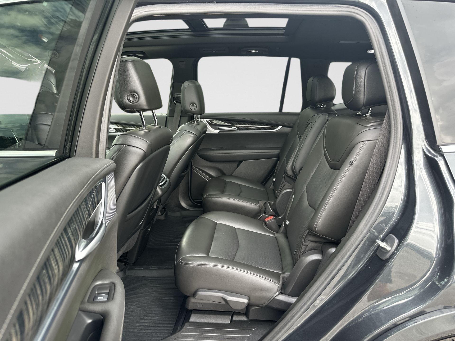 Used 2023 WILDER METALLIC Cadillac FWD Premium Luxury image 25
