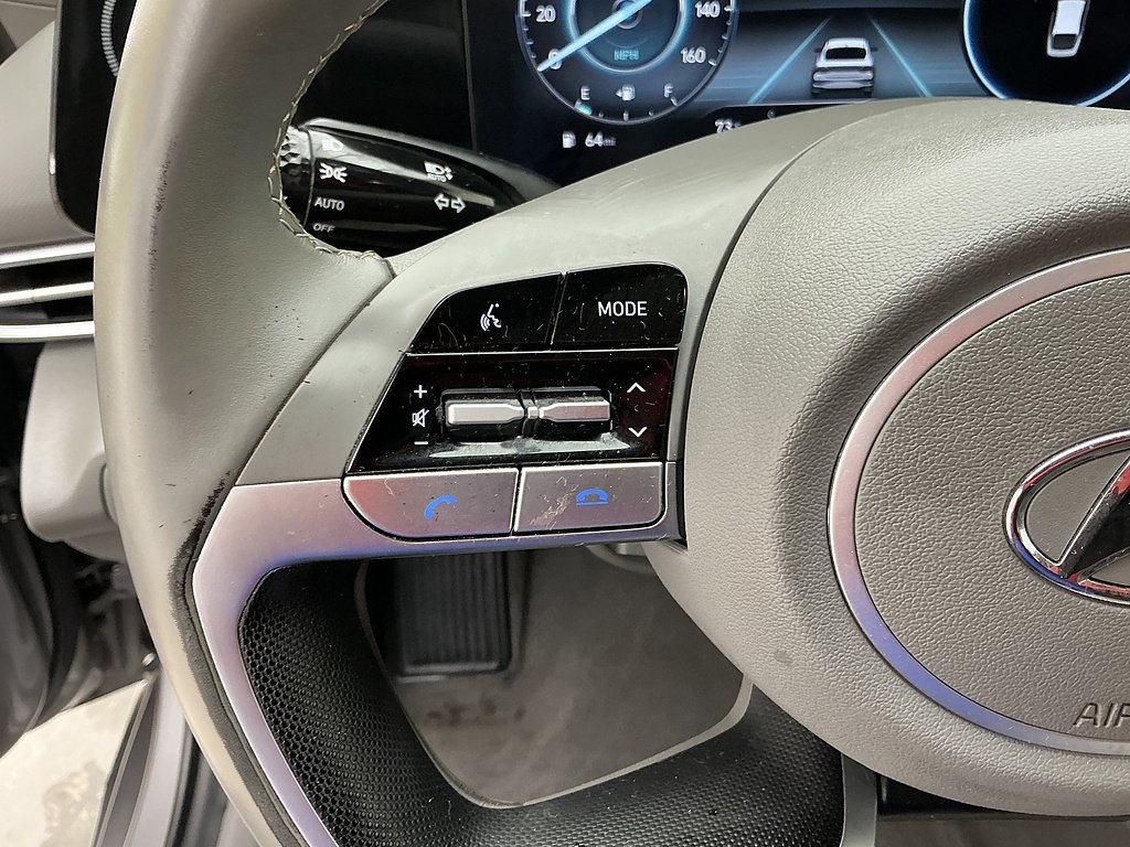 Used 2023 Fluid Metal Hyundai SEL image 9
