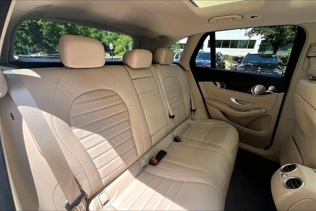 Certified Used 2021 White Mercedes-Benz GLC 300 image 29