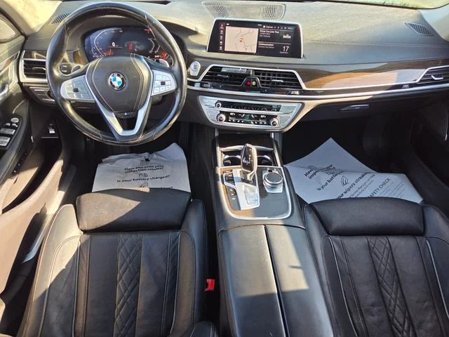 Used 2020 Gray BMW 740i image 9