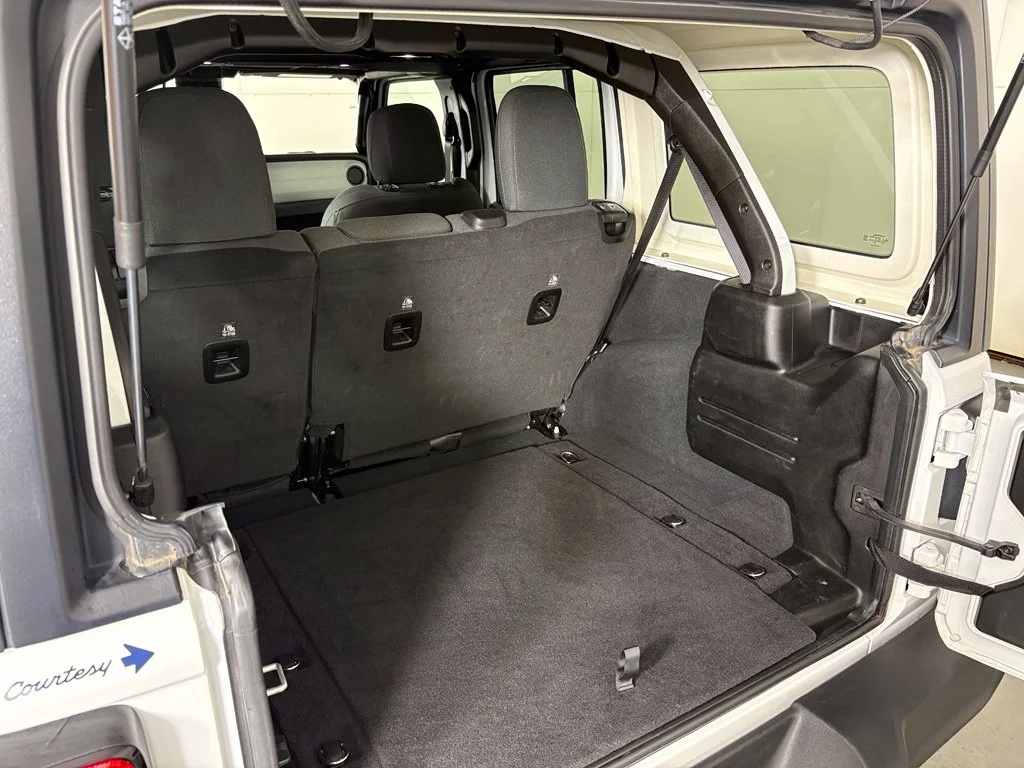 Used 2025 White Jeep Sport S image 36