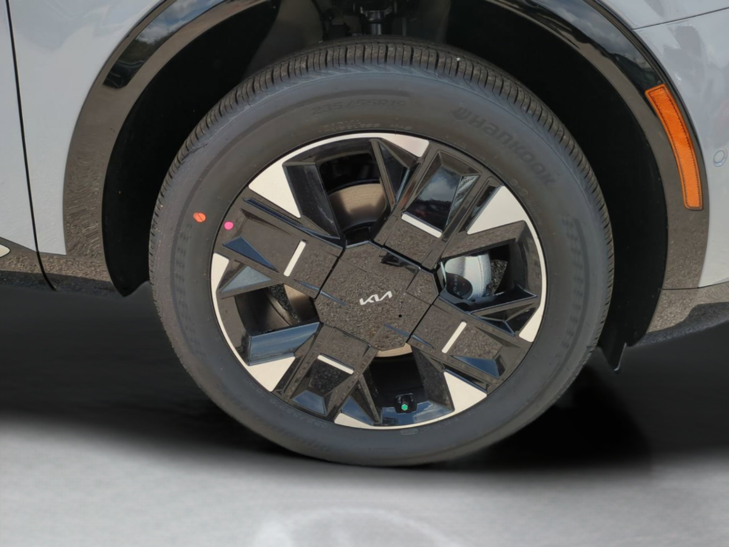 New 2026 Wolf Gray Kia SX-Prestige image 13