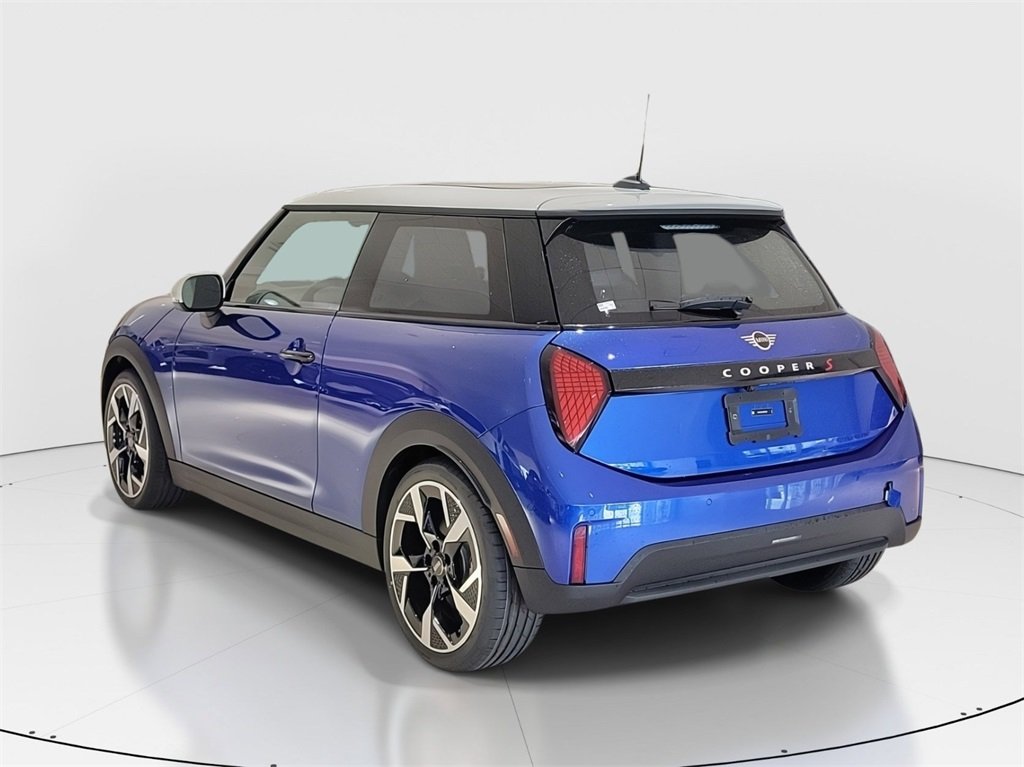 2025 Mini Cooper Hardtop S photo 4