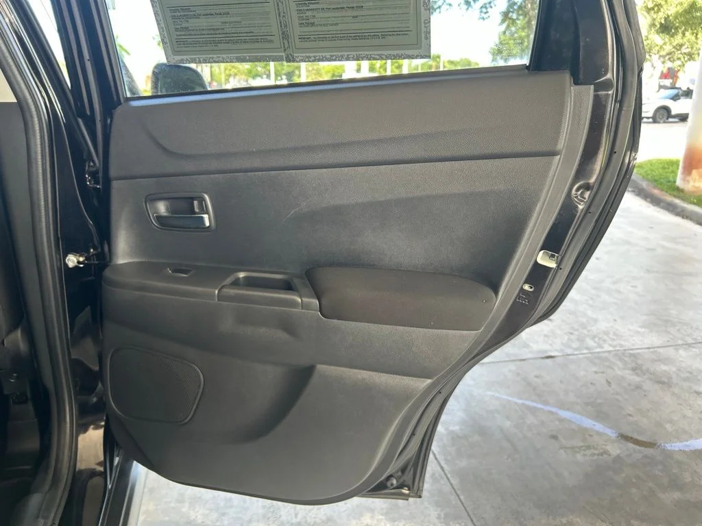 Used 2021 Black Mitsubishi 2.0 ES image 25