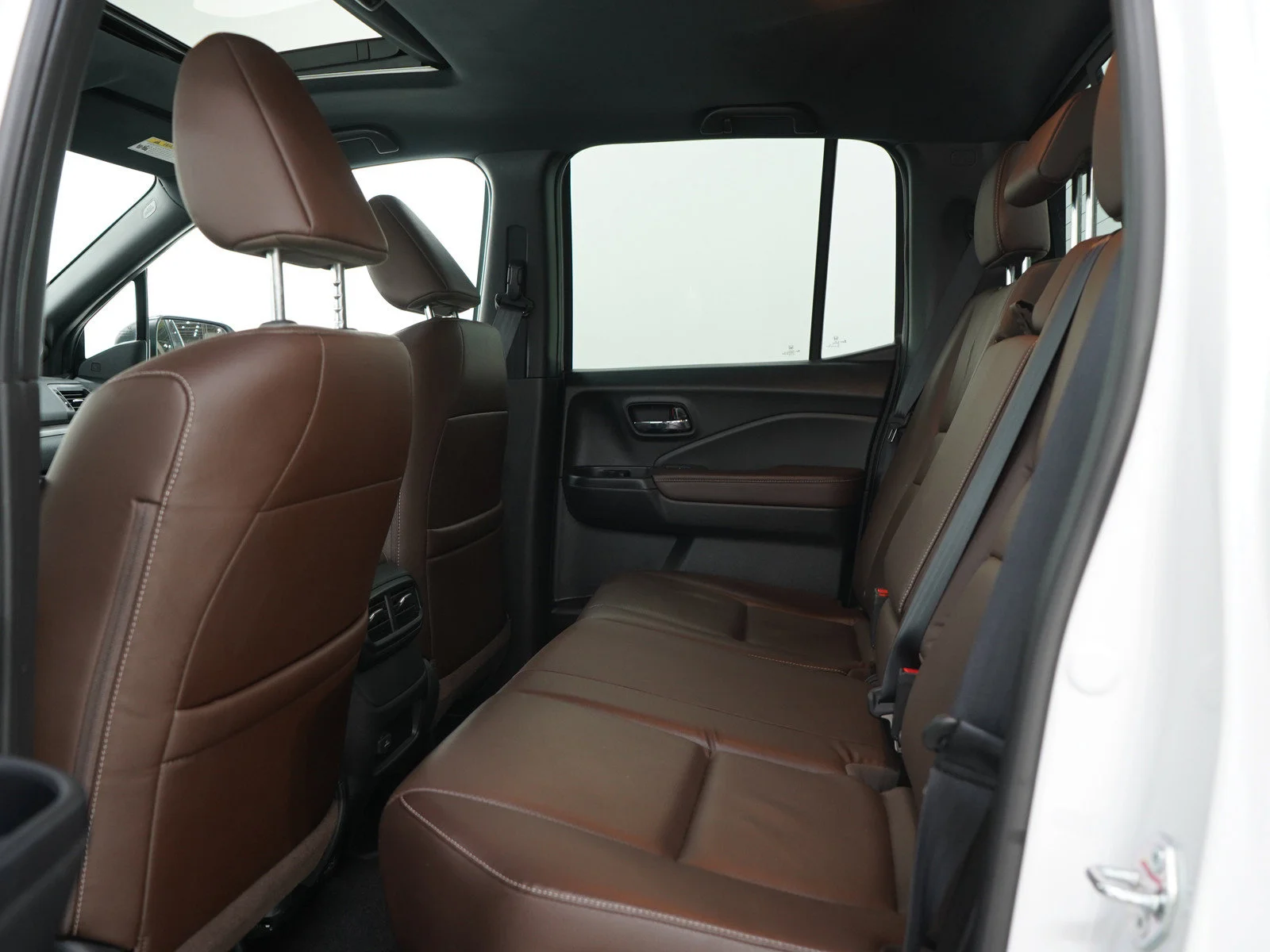 Used 2025 White Honda ridgeline image 15