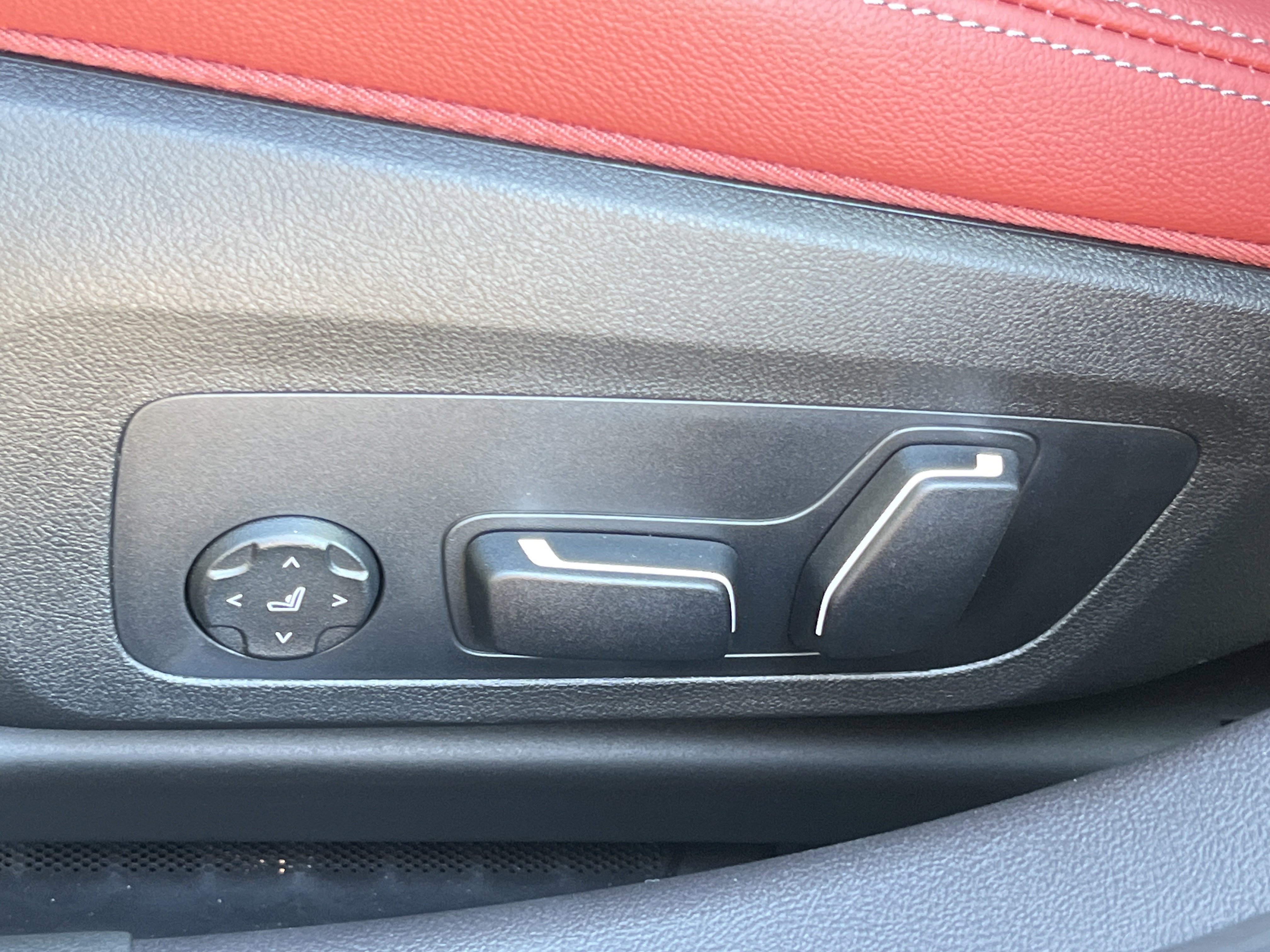 2026 BMW 3 Series 330i - Photo 20