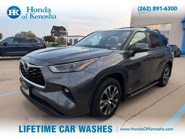 2025 Toyota Highlander Hybrid XLE