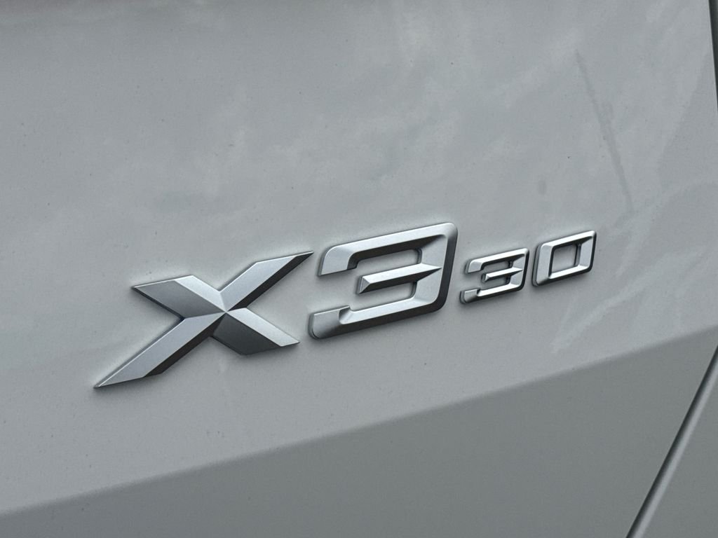 New 2026 Alpine White BMW 30 xDrive image 10