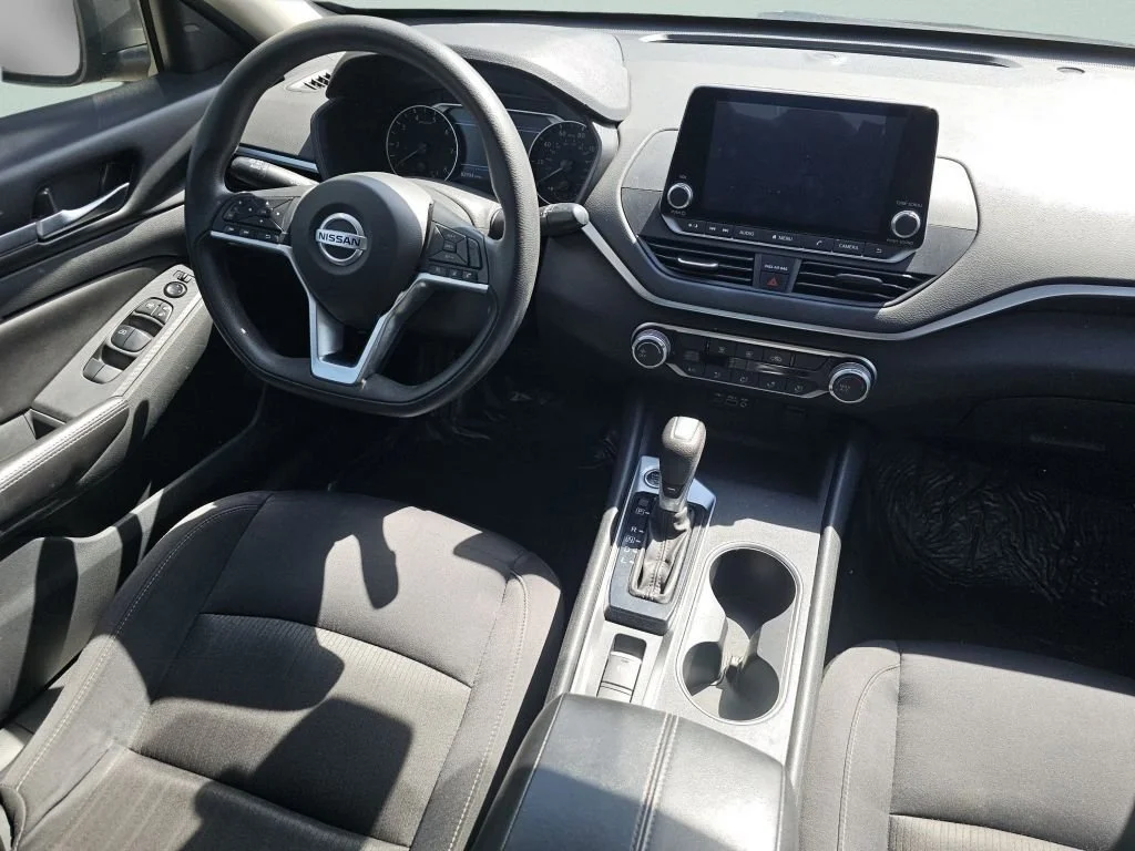 Used 2022 Gun Metallic Nissan 2.5 SV image 28