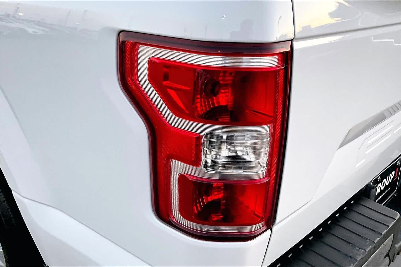 Used 2018 Oxford White Ford XL image 29
