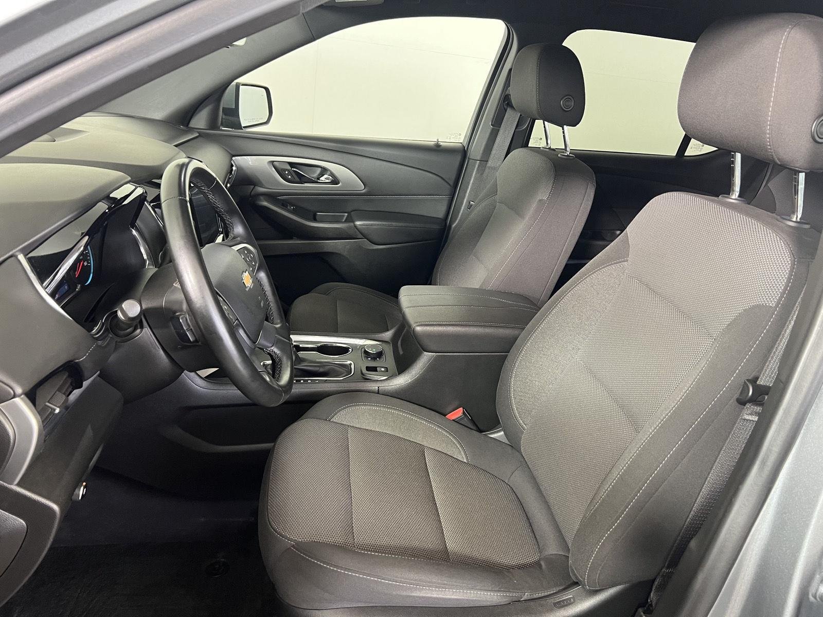 Used 2023 Sterling Gray Metallic Chevrolet LT Cloth image 5