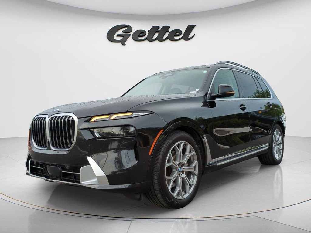 2025 BMW X7 xDrive40i's photo