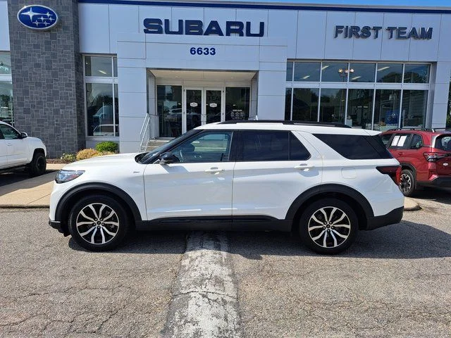 Used 2025 White Ford ST-Line image 3