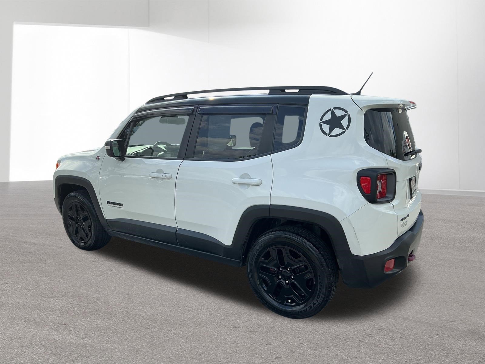 Used 2017 Alpine White Jeep Deserthawk image 5