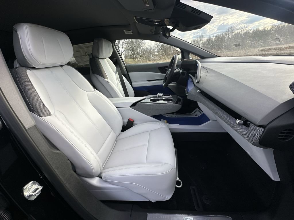 2026 Cadillac OPTIQ Sport - Photo 25