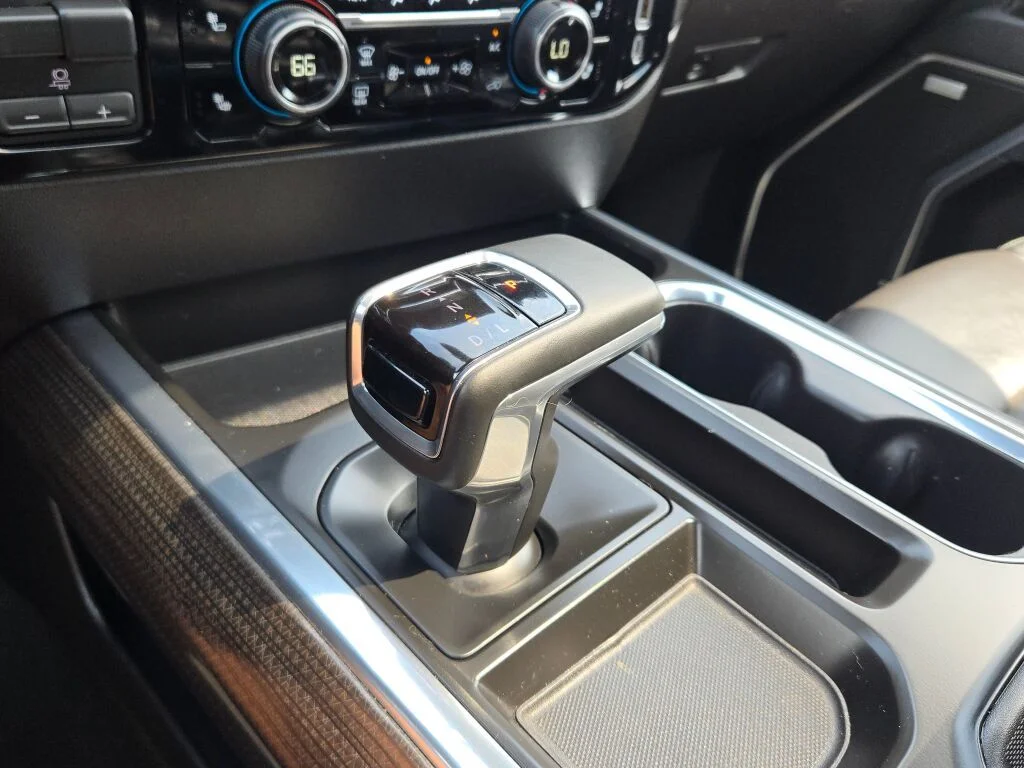 Used 2025 Black Chevrolet RST image 27
