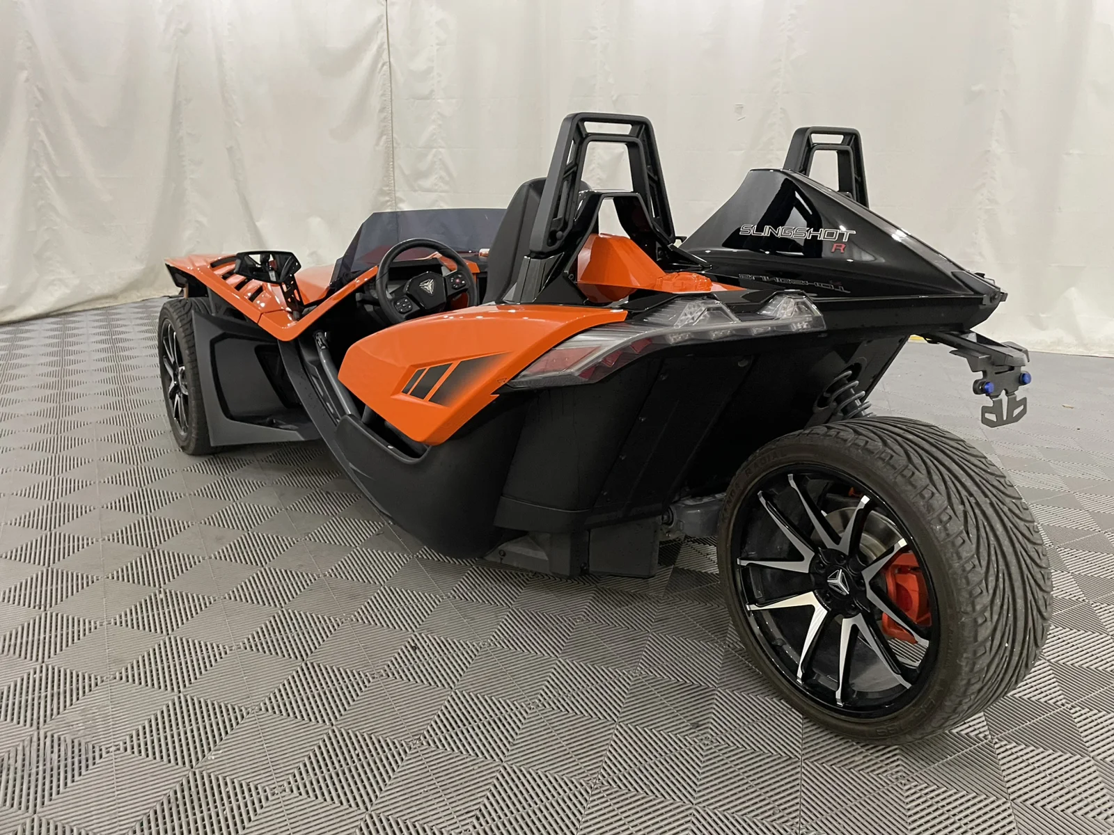 Used 2023 Orange Polaris  image 7