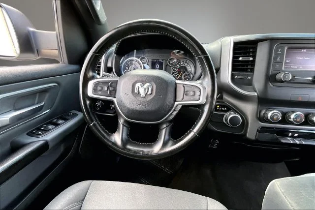 Used 2022 White Ram Big Horn/Lone Star image 9