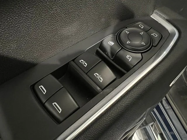 Used 2023 Blue GMC SLT image 7