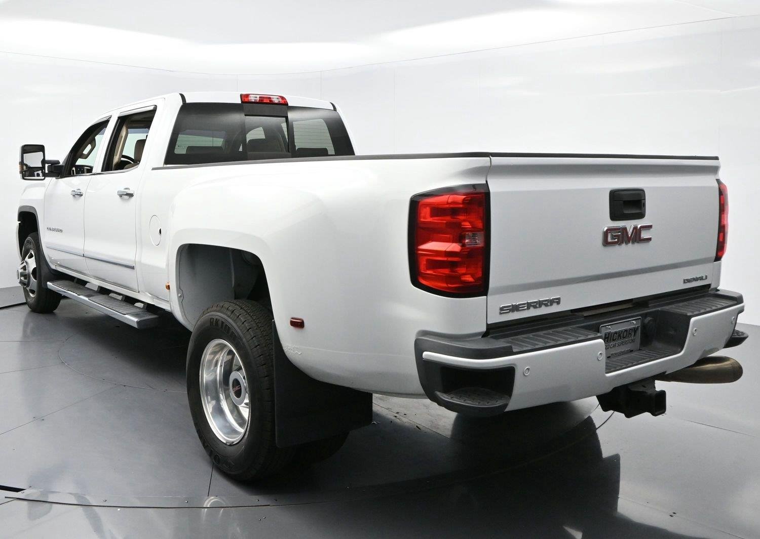 Used 2016 Summit White GMC Denali image 5