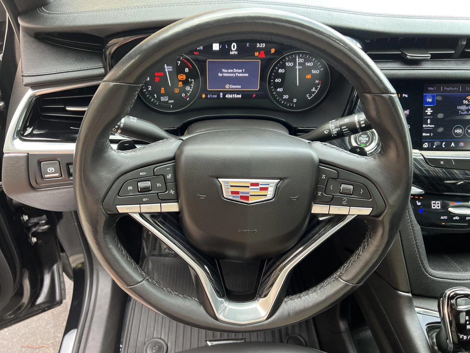 2024 Cadillac XT6 Premium Luxury - Photo 10