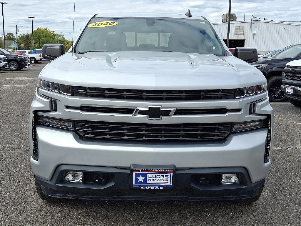 Used 2020 Silver Chevrolet RST image 4