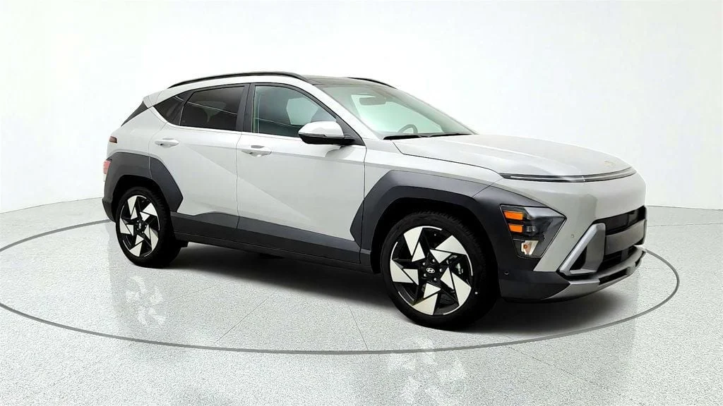 Used 2026 Cyber Gray Metallic Hyundai Limited AWD image 3