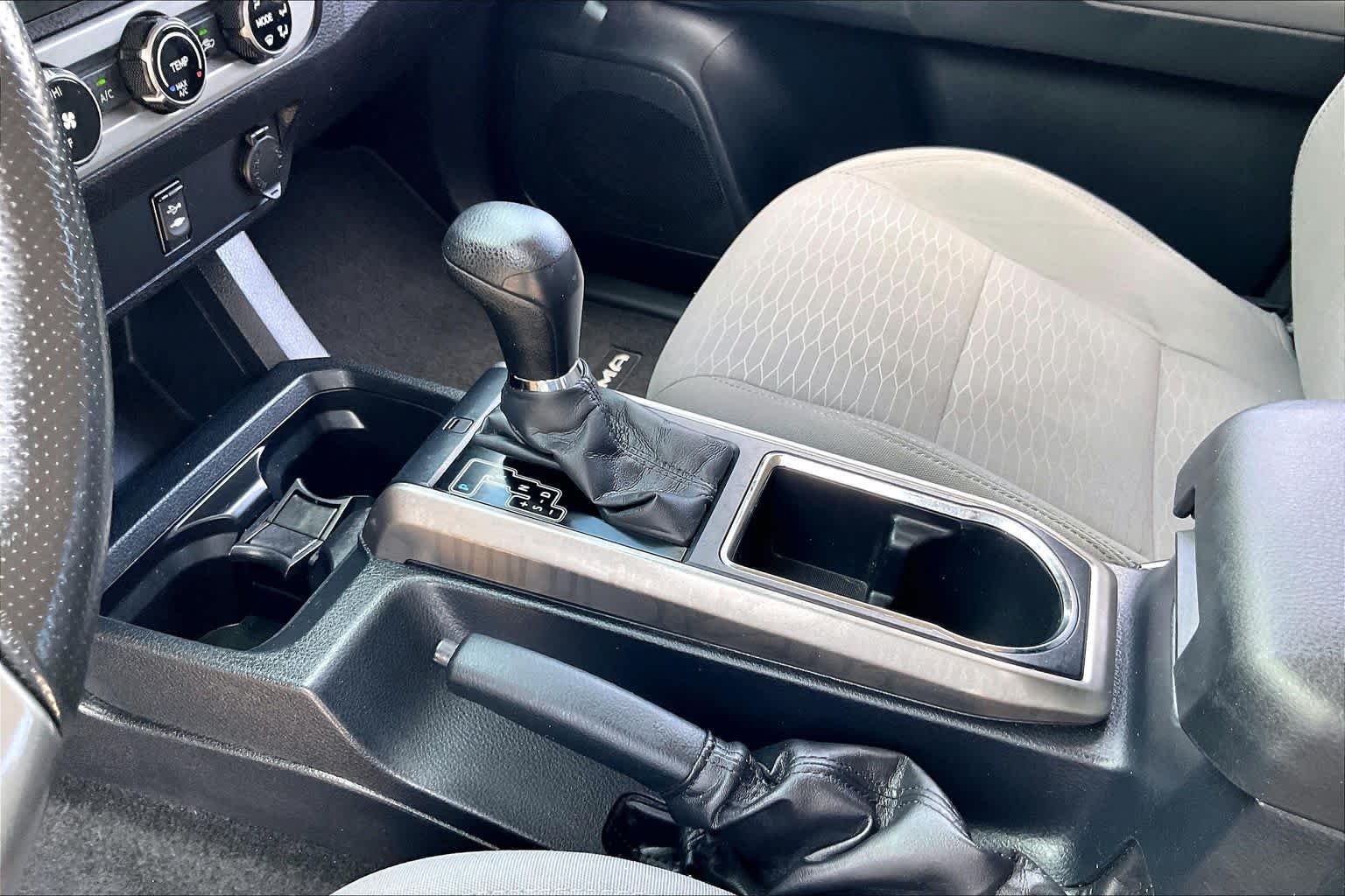 Used 2017 Magnetic Gray Metallic Toyota SR5 image 17