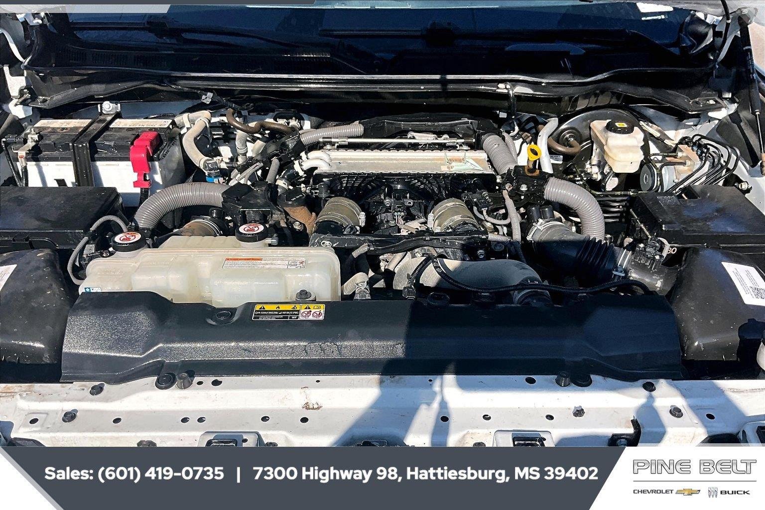 Used 2023 White Toyota SR5 image 9