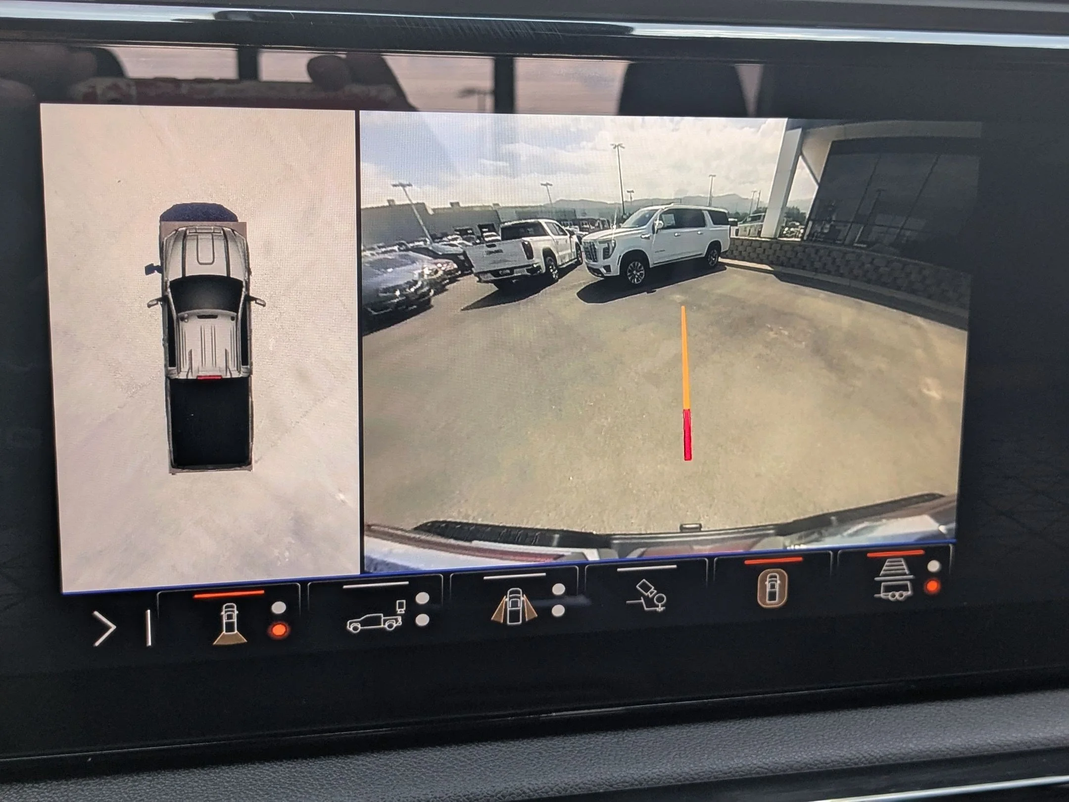 Used 2025 Titanium Rush Metallic GMC AT4 image 25