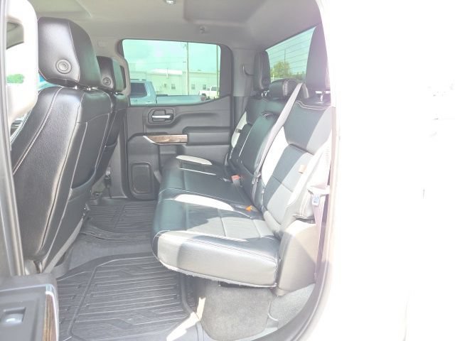 Used 2022 SUMMIT WHITE GMC Elevation image 15