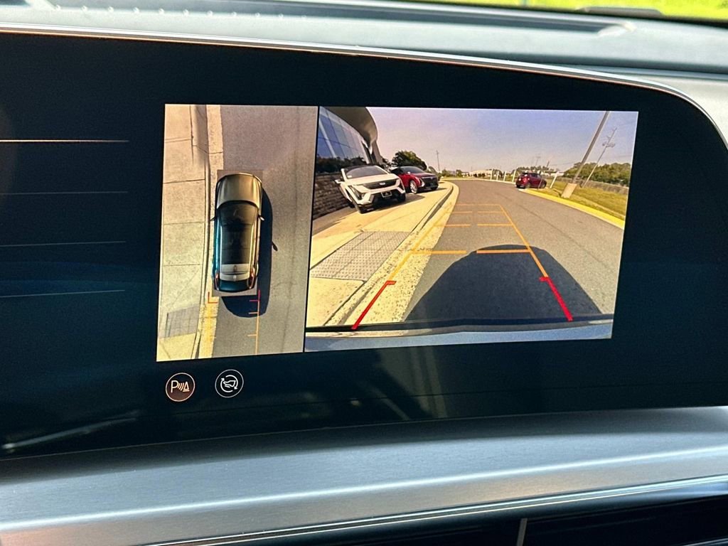 2025 Cadillac LYRIQ Sport 1 - Photo 12