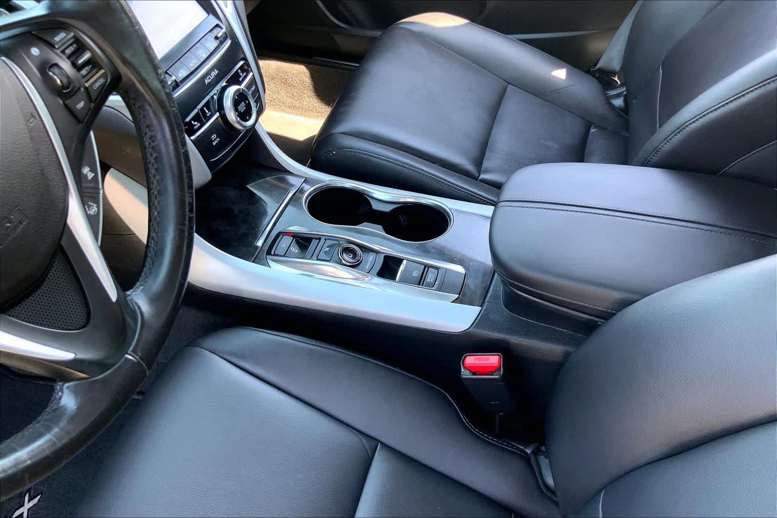 Used 2019 Modern Steel Metallic Acura  image 17