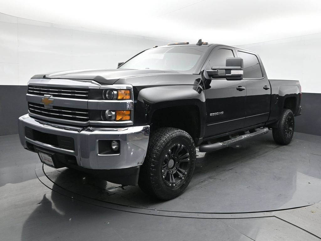 Used 2015 Black Chevrolet LT image 18