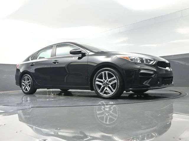 Used 2021 Black Kia EX image 43