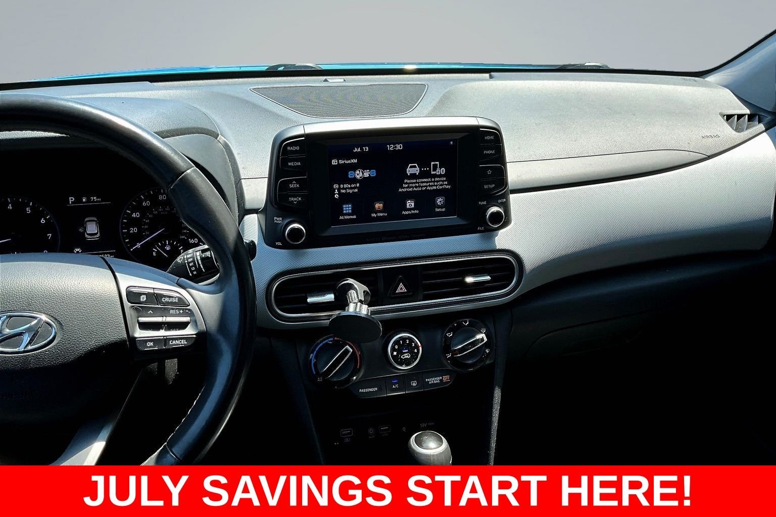 Used 2020 Blue Hyundai SEL Plus image 11