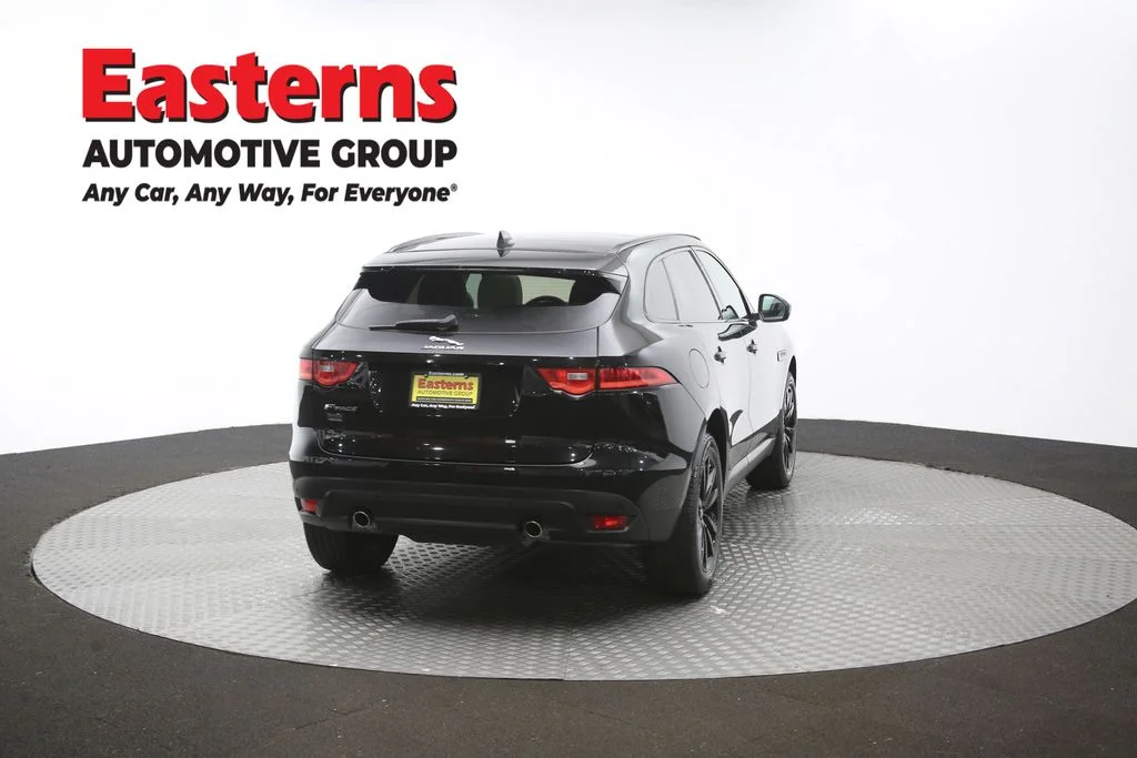 Used 2020 Black Jaguar 25t Prestige image 43