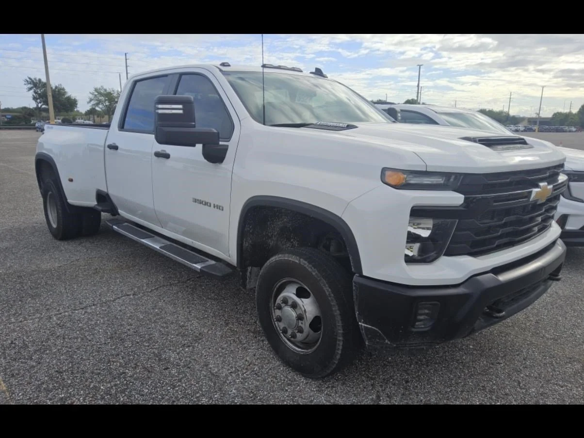 Used 2024 Summit White Chevrolet WT DRW image 1